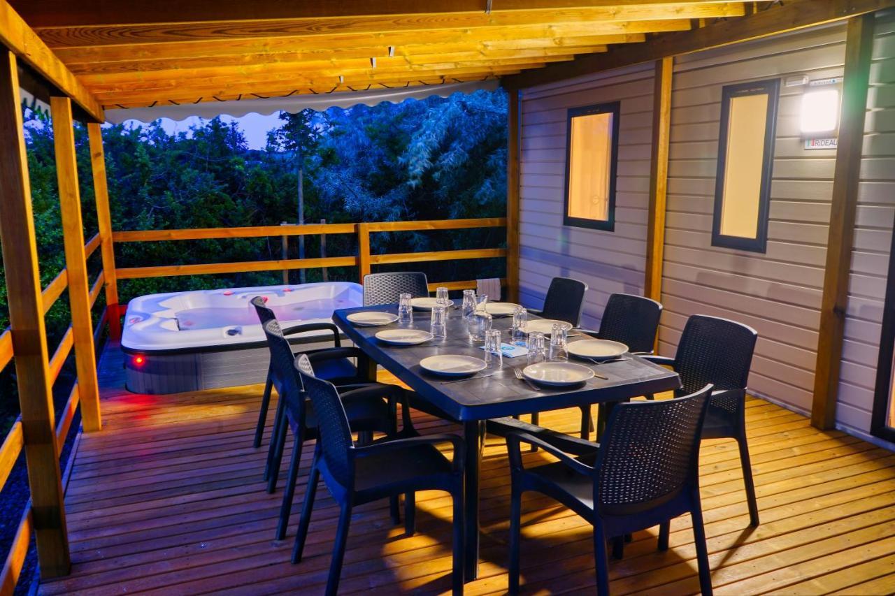 Camping Resort Les Champs Blancs Agde Kültér fotó