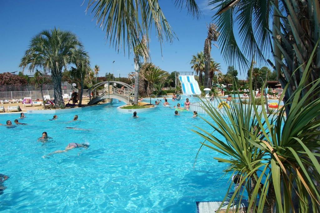 Camping Resort Les Champs Blancs Agde Kültér fotó