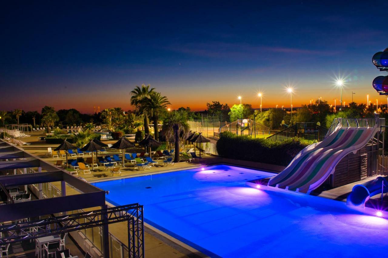 Camping Resort Les Champs Blancs Agde Kültér fotó